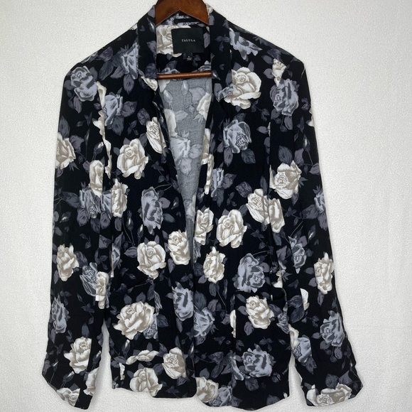 Aritzia Jackets & Blazers - Aritzia Talula Floral Print Kent Blazer Sz 4